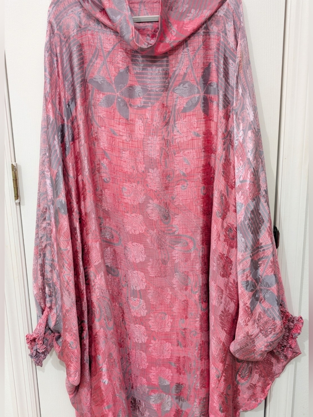 Kantha bae stunning Silk Moonbeam Muu